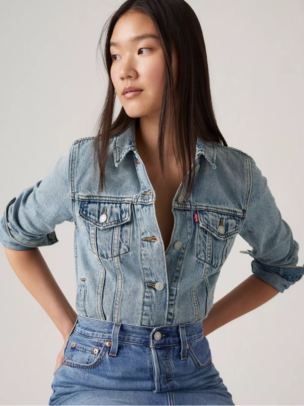Levi's Medium Washed Denim Trucker Jacket Slim fit